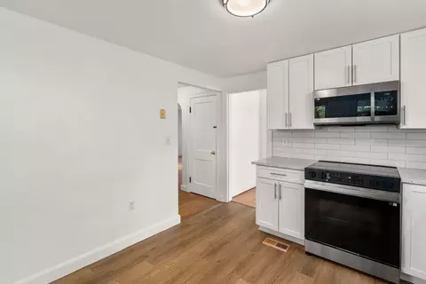 46 Bayard St, Dedham, MA 02026 photo 8