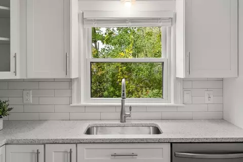 46 Bayard St, Dedham, MA 02026 photo 6