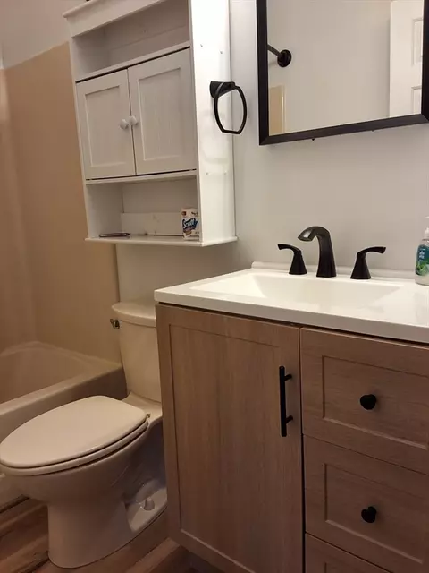 Bath - 103 Barre Rd, Oakham, MA 01068 photo 1 of 4