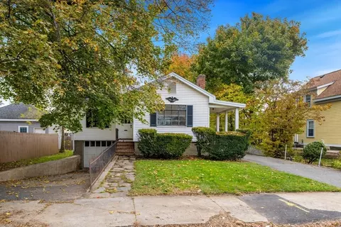 35 Summer St, Saugus, MA 01906