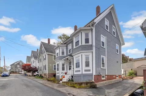 Exterior - 7 Harold Ave, Gloucester, MA 01930 photo 2 of 7