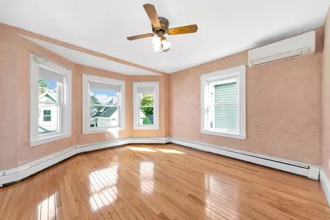 Living - 7 Harold Ave, Gloucester, MA 01930 photo 12 of 13