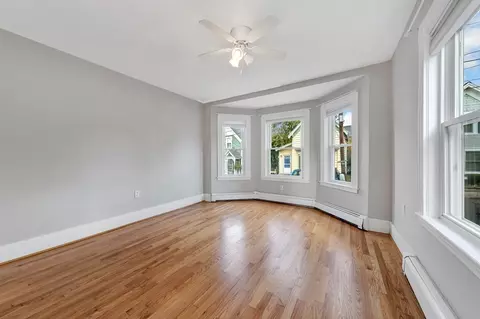 Living - 7 Harold Ave, Gloucester, MA 01930 photo 5 of 13