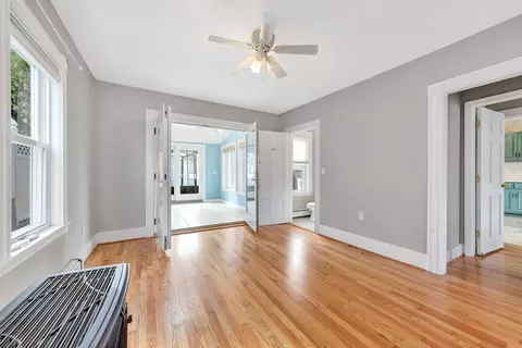Living - 7 Harold Ave, Gloucester, MA 01930 photo 8 of 13