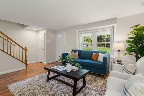 Living - 3 Apple Ridge Rd #5, Maynard, MA 01754 photo 2 of 7
