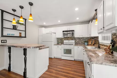 Kitchen - 3 Apple Ridge Rd #5, Maynard, MA 01754 photo 1 of 3