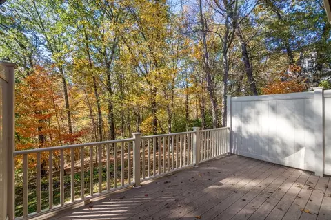 Exterior - 3 Apple Ridge Rd #5, Maynard, MA 01754 photo 6 of 8