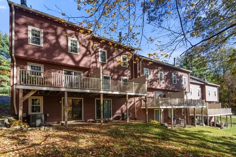 Exterior - 3 Apple Ridge Rd #5, Maynard, MA 01754 photo 7 of 8