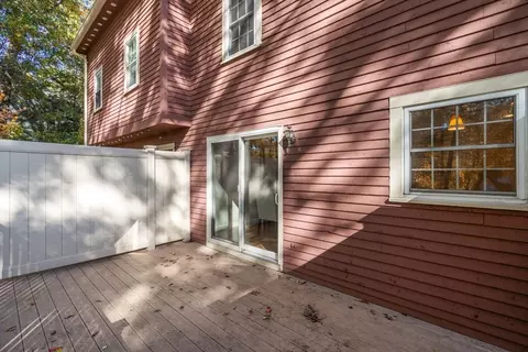 Exterior - 3 Apple Ridge Rd #5, Maynard, MA 01754 photo 5 of 8