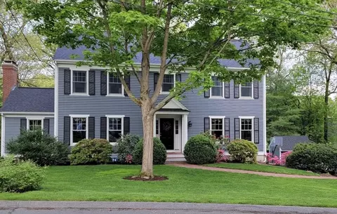 2 Marlboro Rd, Lexington, MA 02421