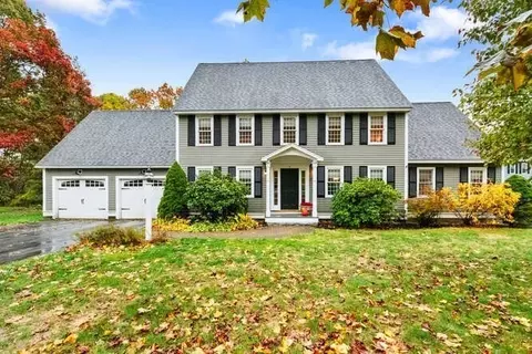 7 Pheasant Ln, Groveland, MA 01834