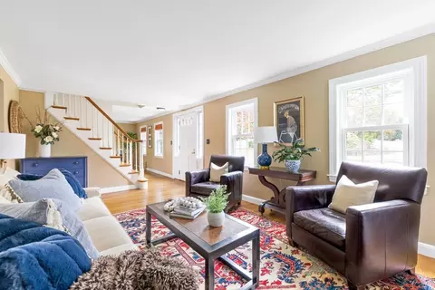 332 Hillcrest Rd, Needham, MA 02492 photo 4