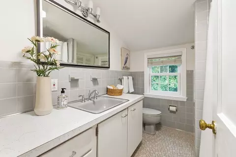 332 Hillcrest Rd, Needham, MA 02492 photo 16