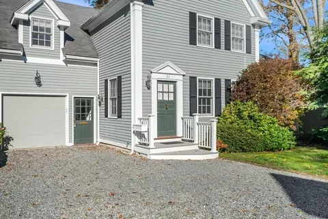 33 Pleasant St #33, Manchester, MA 01944