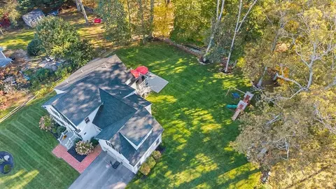 View/Area - 7 Heather Dr, Andover, MA 01810 photo 2 of 2