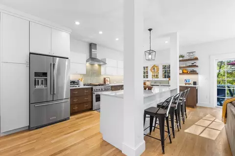 Kitchen - 7 Heather Dr, Andover, MA 01810 photo 2 of 4