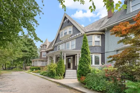 2 Westminster Ter, Brighton, MA 02135