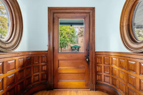 30 Walnut St, Somerville, MA 02143 photo 4