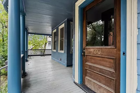 30 Walnut St, Somerville, MA 02143 photo 2