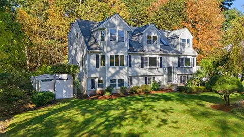 8 Mcdonald Rd, Wilmington, MA 01887