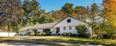 23 Tophet Rd, Lynnfield, MA 01940