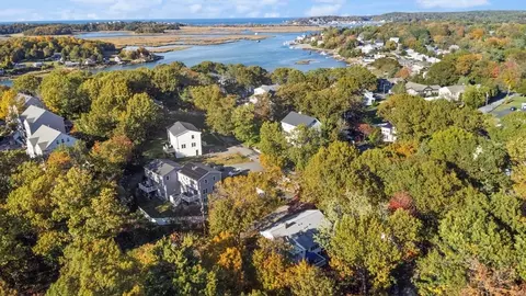 109 Riverview Rd, Gloucester, MA 01930 photo 3