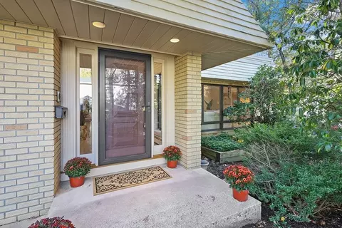 30 Colby Rd, Wellesley, MA 02482