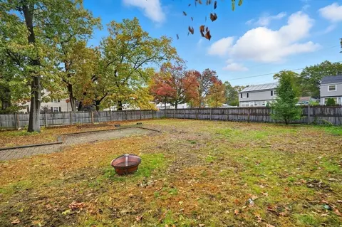 63 Peer St, Springfield, MA 01109 photo 30