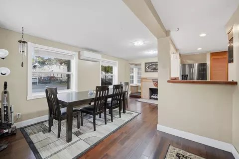 63 Peer St, Springfield, MA 01109 photo 7