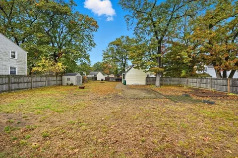 63 Peer St, Springfield, MA 01109 photo 29