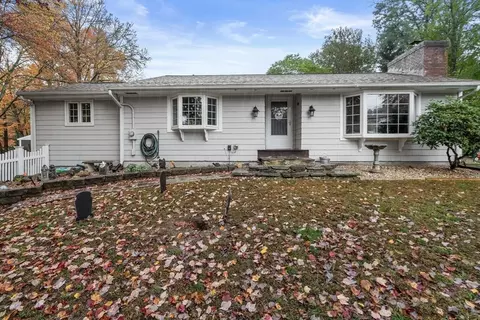 425 Pleasant St, Marlborough, MA 01752
