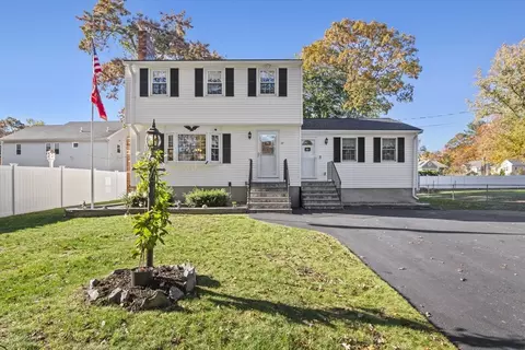 27 Fairview Ave, Wilmington, MA 01887
