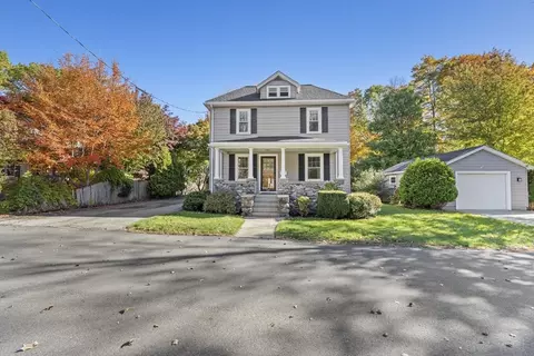 3 Laurel St, Woburn, MA 01801