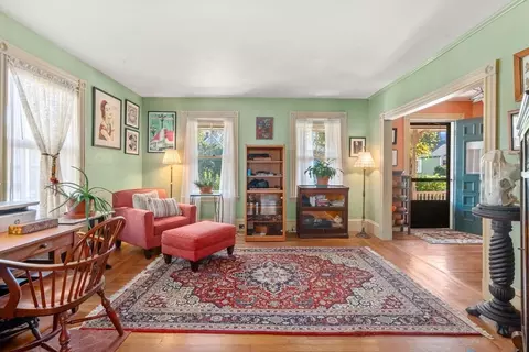 5 Byron St, Wakefield, MA 01880 photo 4