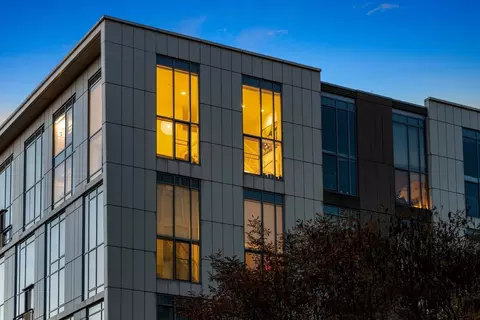 1 Earhart St #705, Cambridge, MA 02141