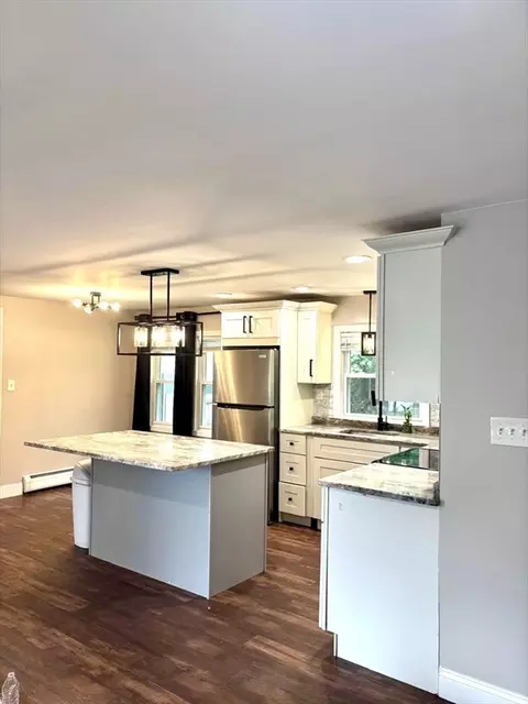 46 Balis St, Springfield, MA 01109 photo 15