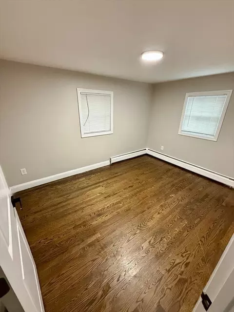 46 Balis St, Springfield, MA 01109 photo 10