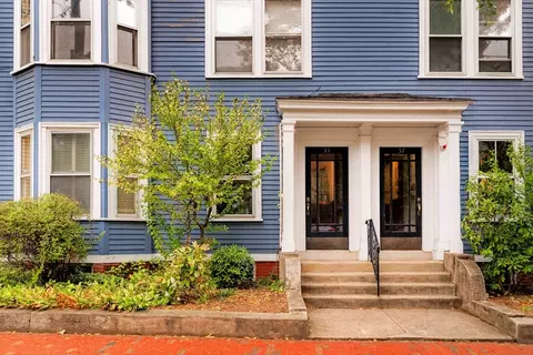 55 Ellery St #3, Cambridge, MA 02138