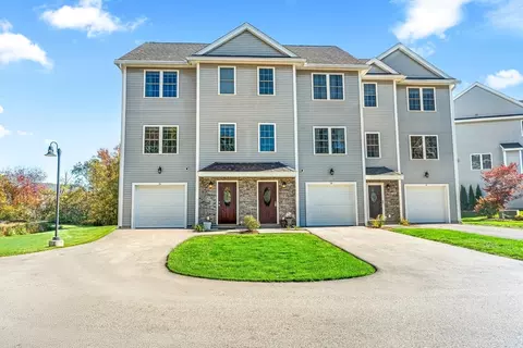 3 Lighthouse Cir #A, Salisbury, MA 01952