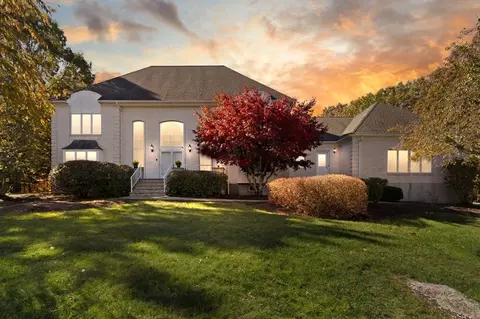 74 Eisenhower Dr, Sharon, MA 02067