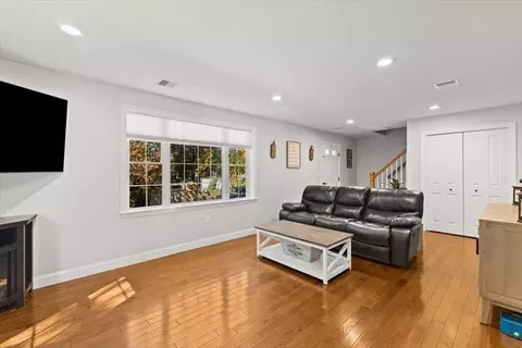 25 Upton St, Hanson, MA 02341 photo 16