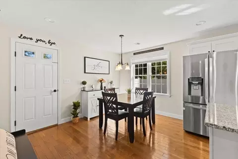 25 Upton St, Hanson, MA 02341 photo 4