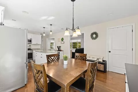25 Upton St, Hanson, MA 02341 photo 5