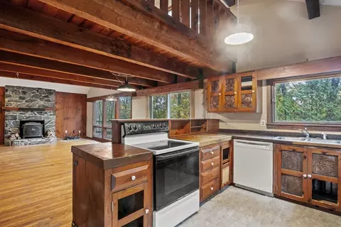 55 Putney Rd, Leverett, MA 01054 photo 8