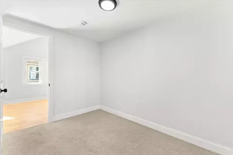 Bedroom - 8 Charles St, Wareham, MA 02571 photo 6 of 8