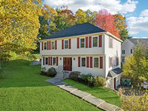 2 Greenwood Dr, Millis, MA 02054