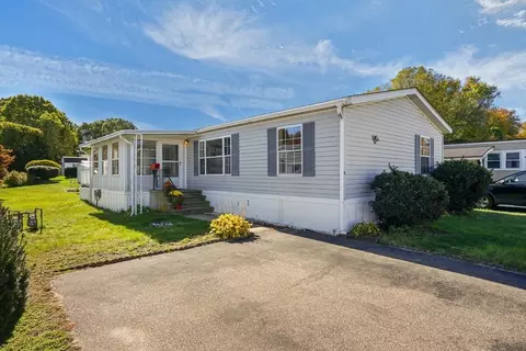 13 Rita Dr, Attleboro, MA 02703