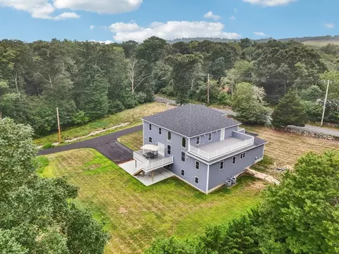 920 Drift Rd, Westport, MA 02790