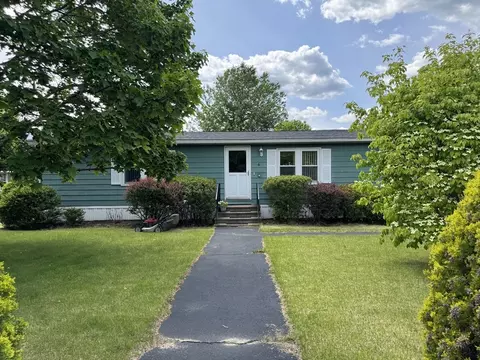 6 Castle Rd, Attleboro, MA 02703