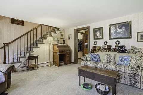 Living - 39 Mechanic St, Upton, MA 01568 photo 5 of 5